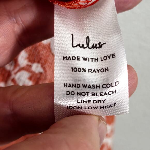 NEW Lulus Women’s Dress Softcore Cottage Date Red L Floral Smocked Bodice Summer - Picture 9 of 9